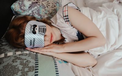 Mascara para dormir e tapa olho ajuda no sono